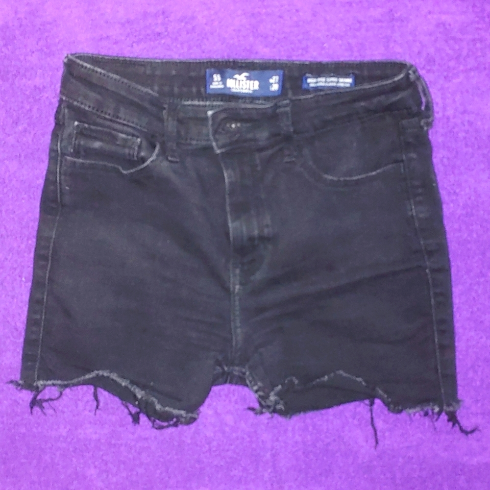 Hollister raw hem black shorts